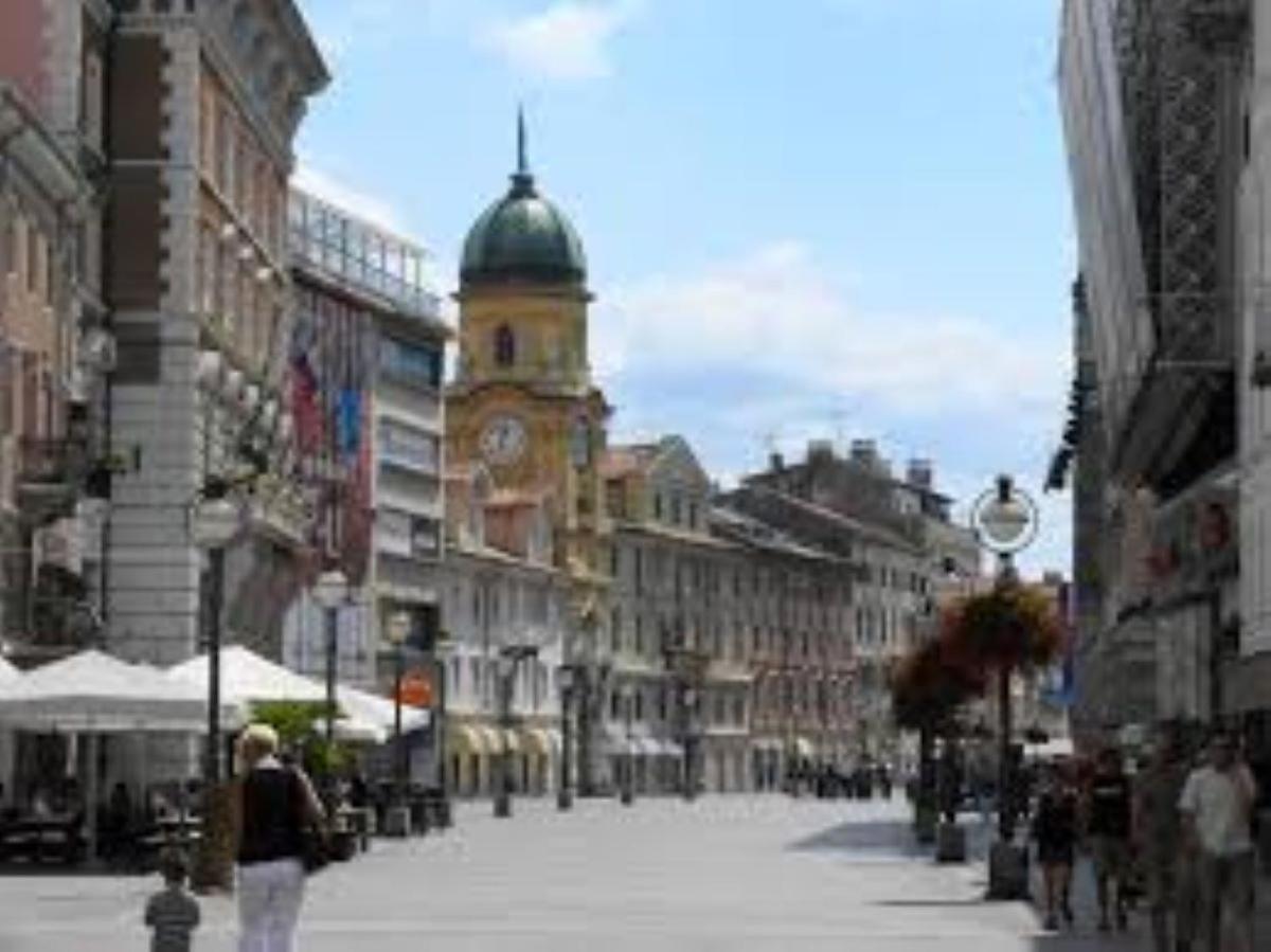 Le Liv On Lägenhet Rijeka Exteriör bild